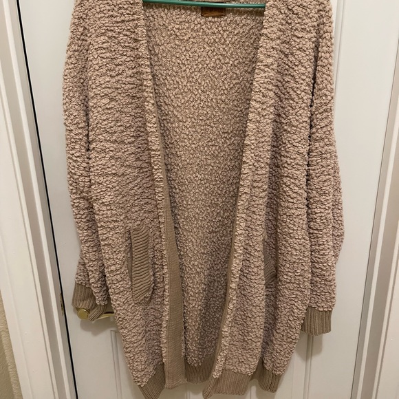 Oversized Cardigan - Picture 3 of 3